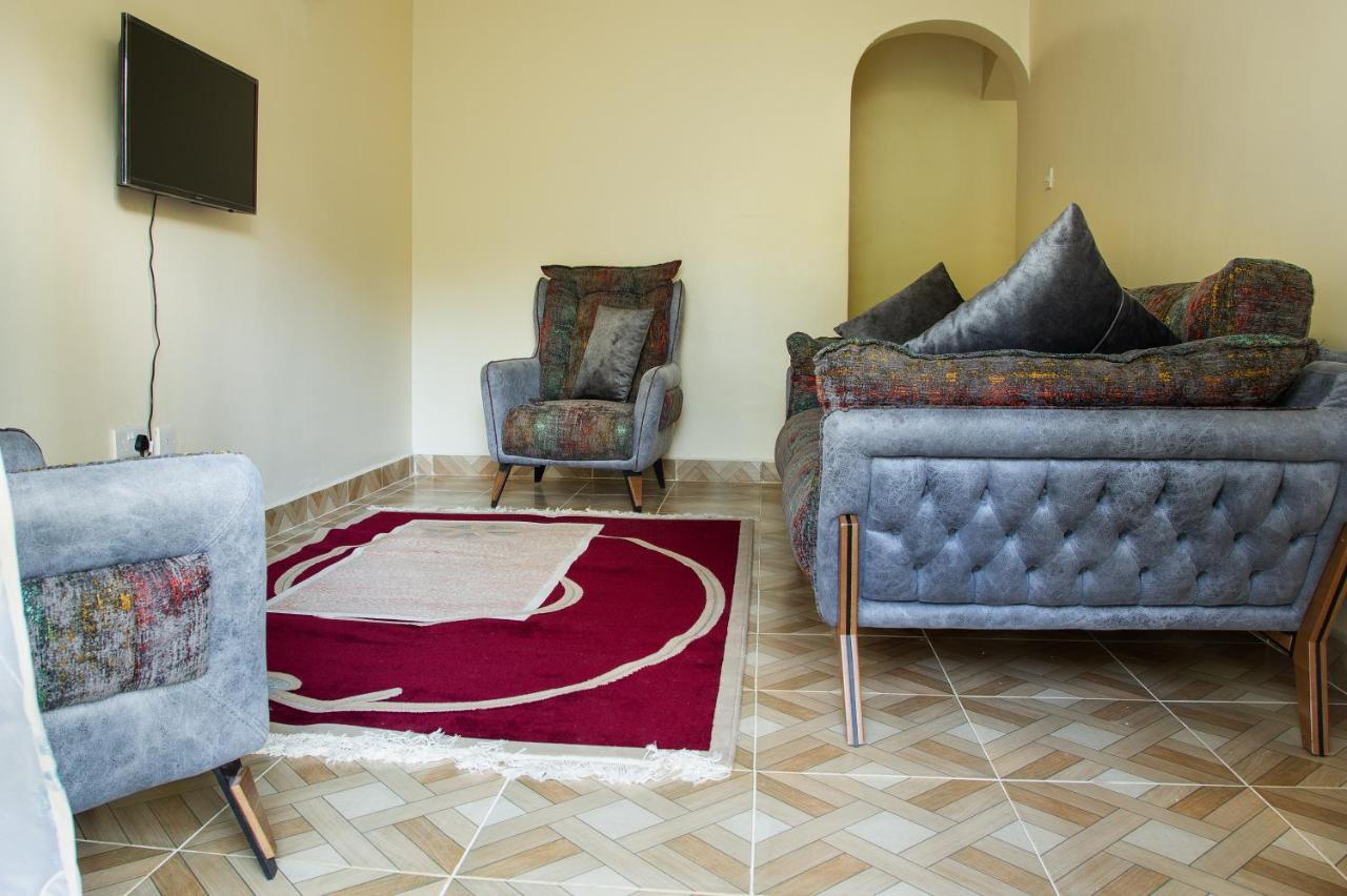 Ashville Homes Meru Buitenkant foto